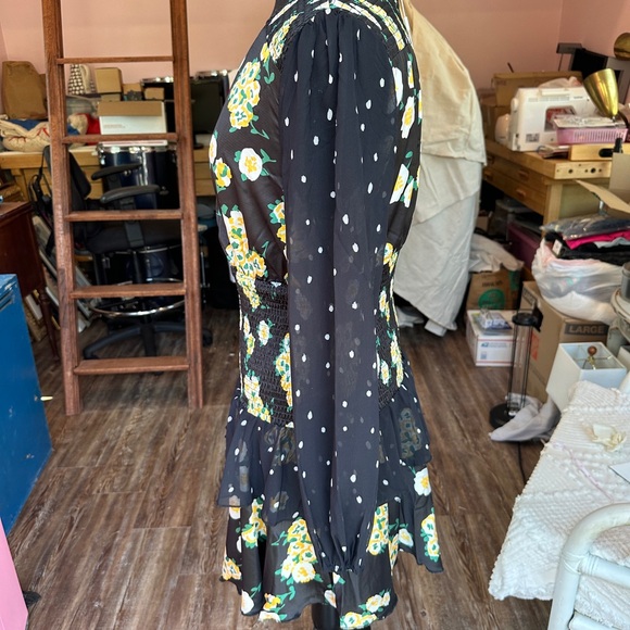 Foxiedox Smocked Floral Dress NWT - Picture 4 of 7